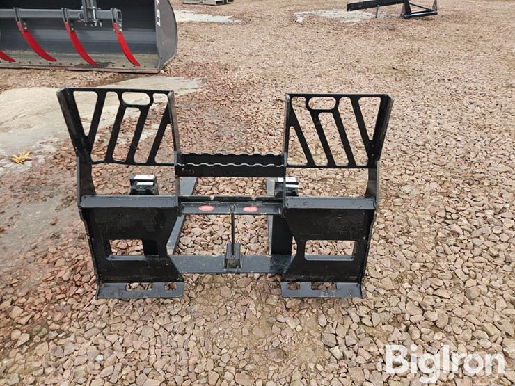 walk-through-pallet-fork-skid-steer-attachment-image-4