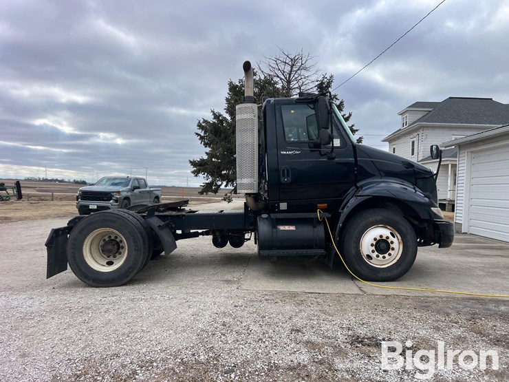 2008-international-8600-image-4