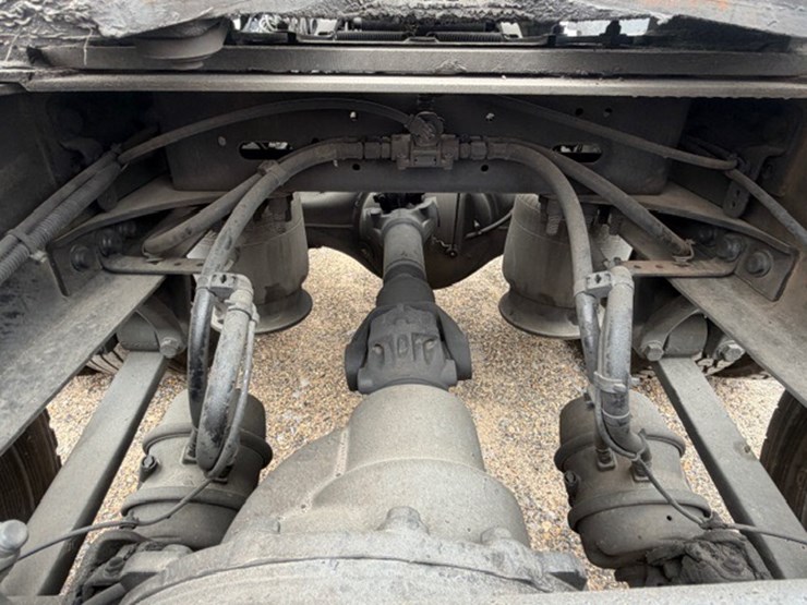 #226-•-2018-freightliner-cascadia-image-10