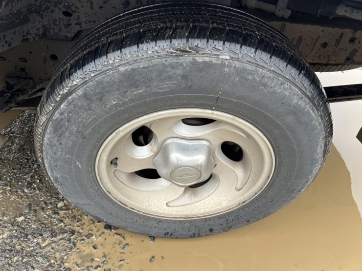 1997-ford-explorer-xlt-image-17