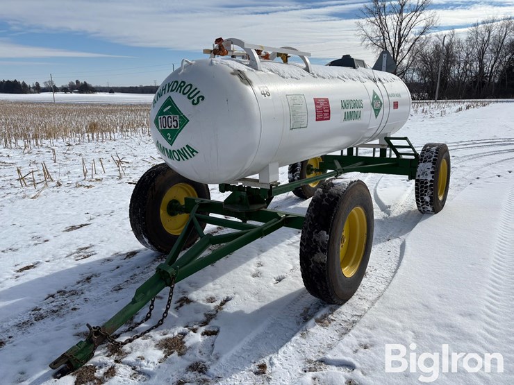 anhydrous-ammonia-tank-image-1