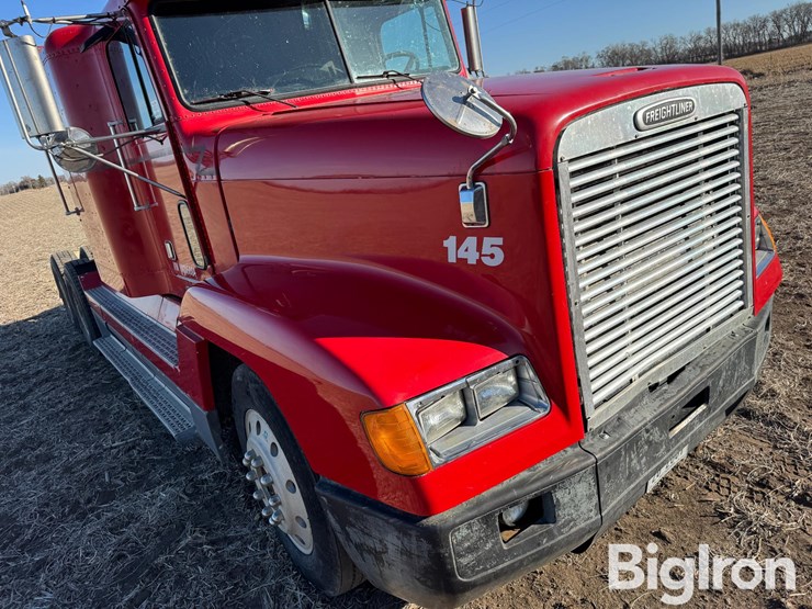 1997-freightliner-fld1200-t/a-truck-tractor-image-11