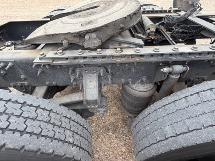 #227-•-2020-mack-anthem-image-42