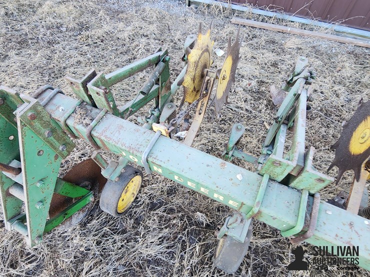 john-deere-er104-6r30"-cultivator-image-16