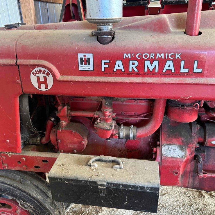 1949 Farmall Super H