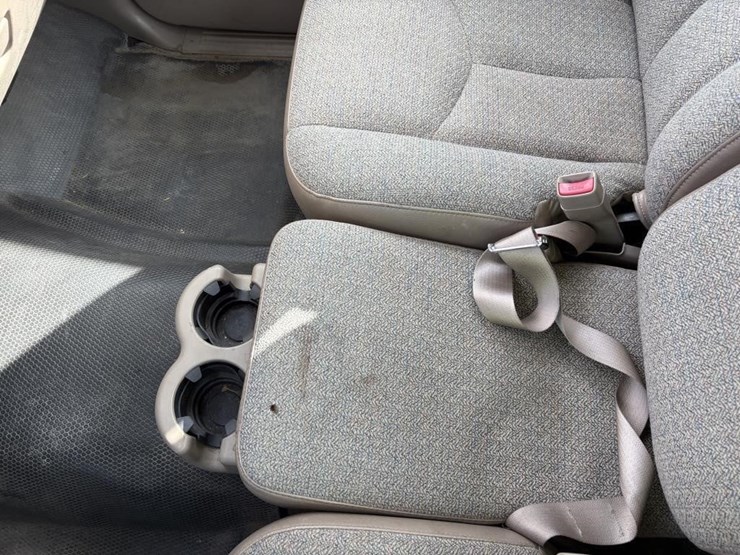 2005-chevrolet-silverado-2500-image-15