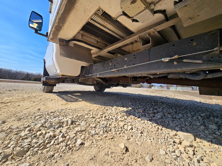 2019-ford-e450-image-53