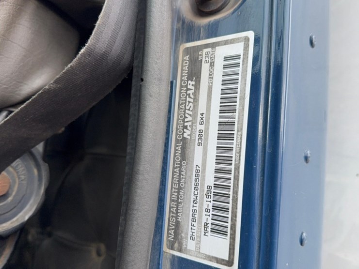 1998-international-9300-image-4