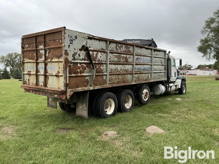 2000-freightliner-fld120-image-5