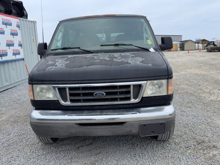 2003-ford-e350-image-14