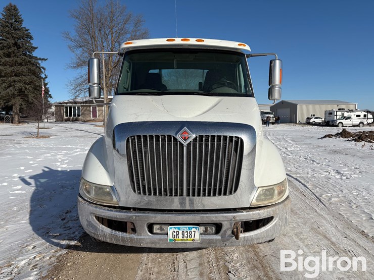 2012-international-transtar-8600-image-2