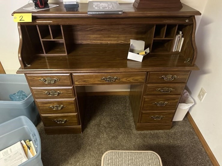 wooden-rolltop-desk-image-1