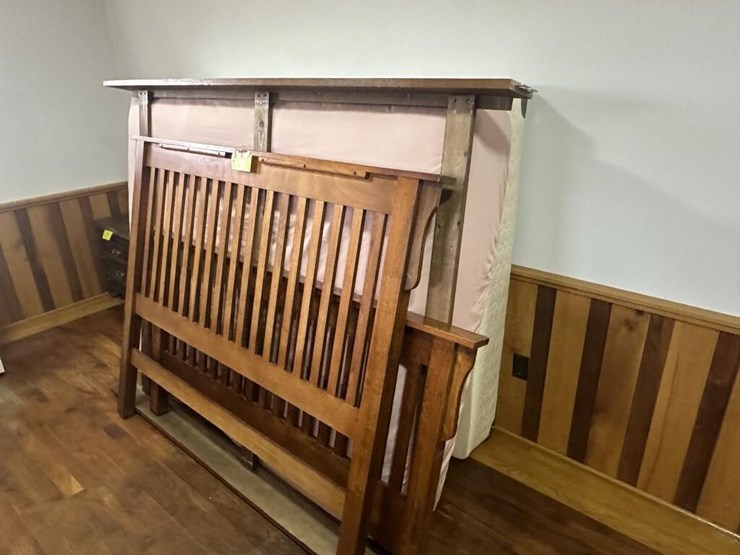 wooden-bedroom-set-image-5