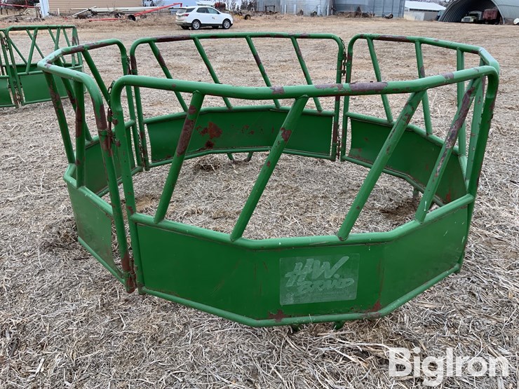 hw-foldable-bale-feeder-image-5