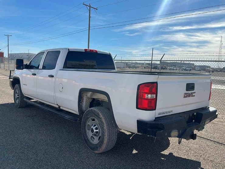 2019-gmc-3500-image-5