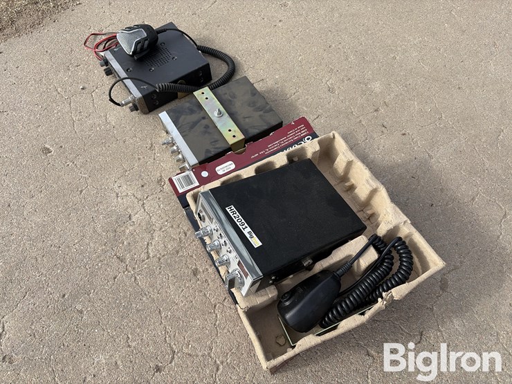 cobra-25-ltd-professional-cb-radio-image-1