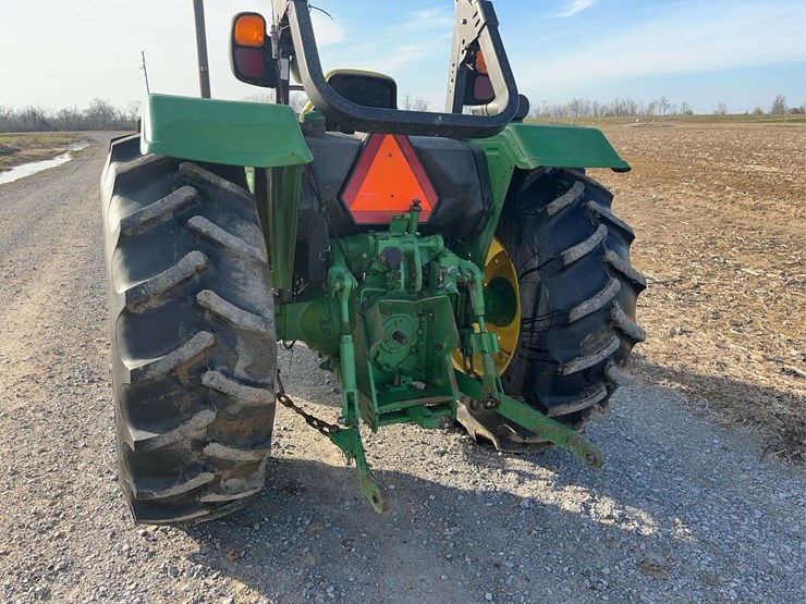 2013-john-deere-5045e-image-9