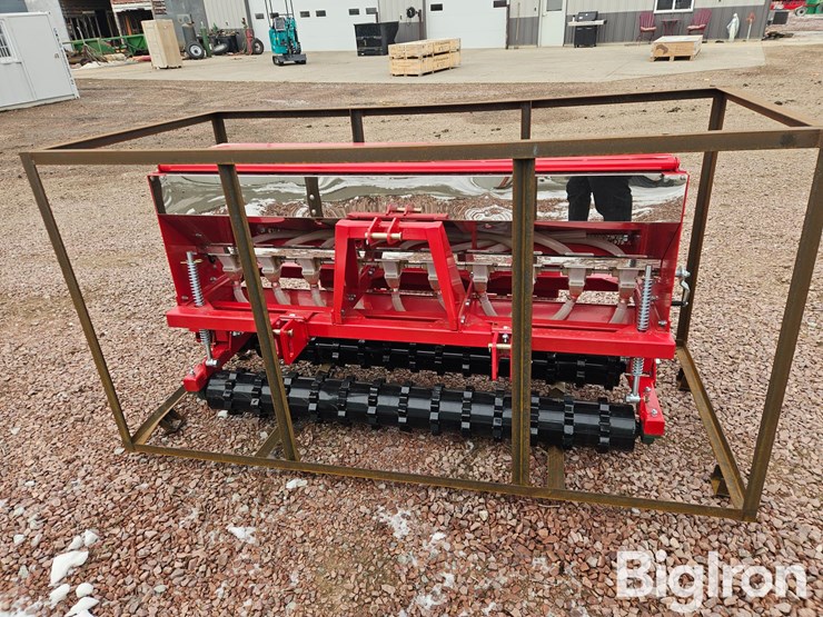 2025-agt-stsd10-3-pt-or-skid-steer-seeder/drill-attachment-image-6