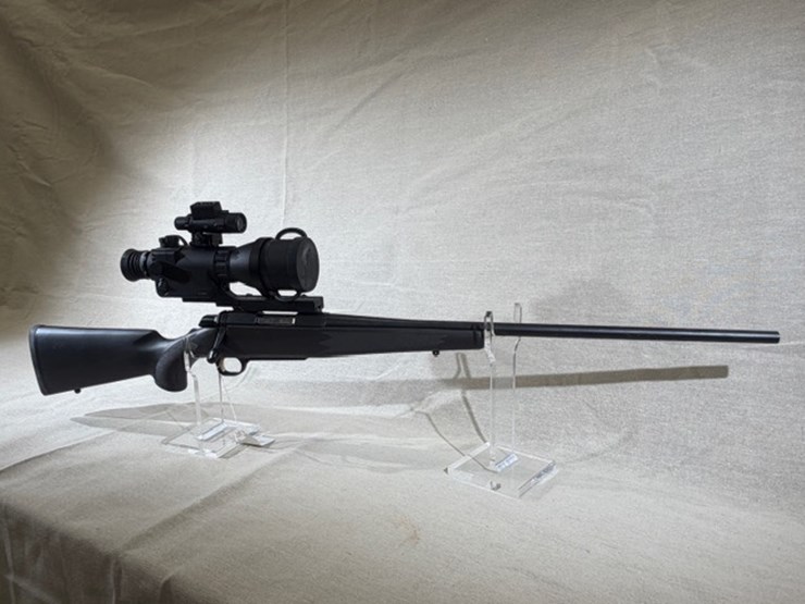 #215-•-browning-a-bolt-rifle-image-22