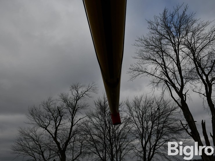 westfiled-mk-100-61-swing-away-auger-image-20