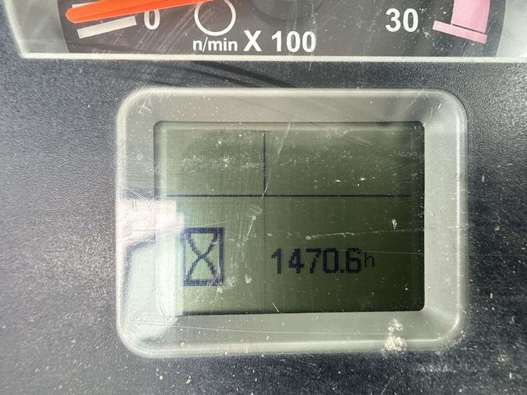 caterpillar-420f-image-32