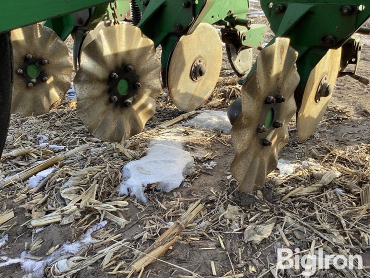 14r20"-dry-fertlilizer-applicator-image-18