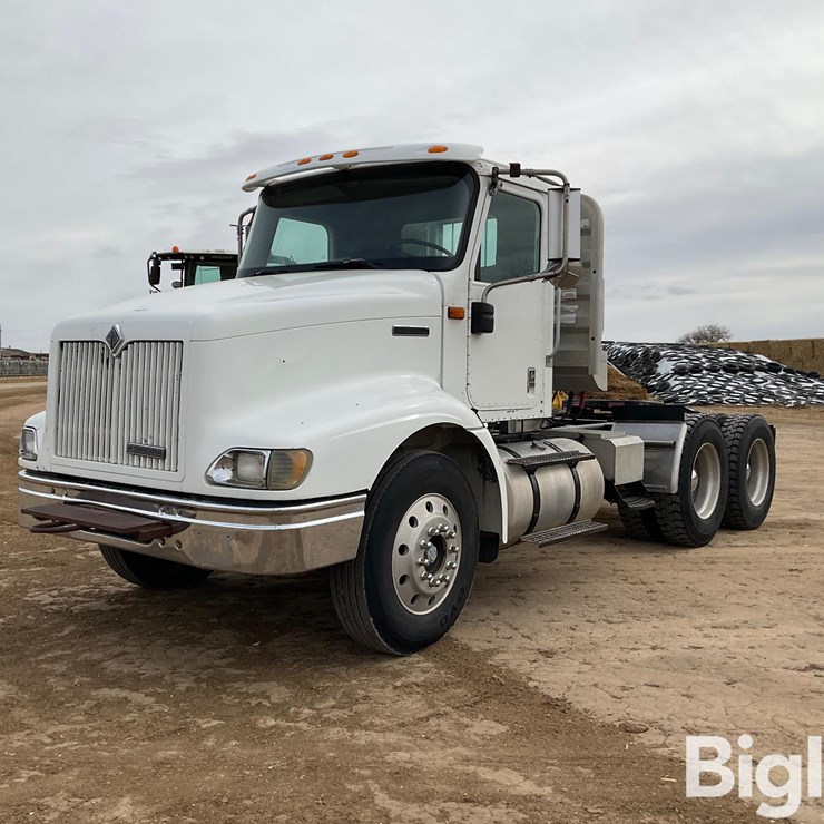 2001 INTERNATIONAL 2001