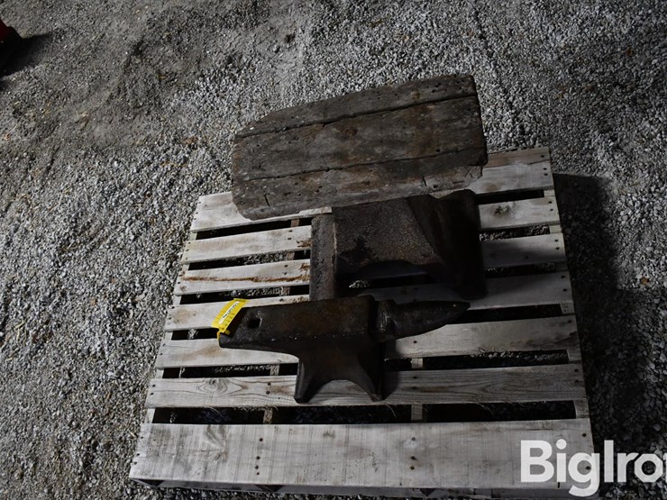 anvil-&-stand-image-8