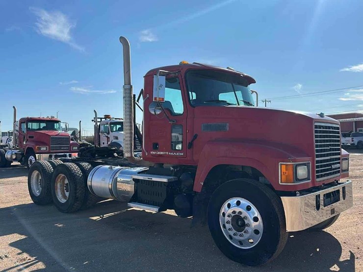 2012-mack-chu-(pinnacle)-image-3