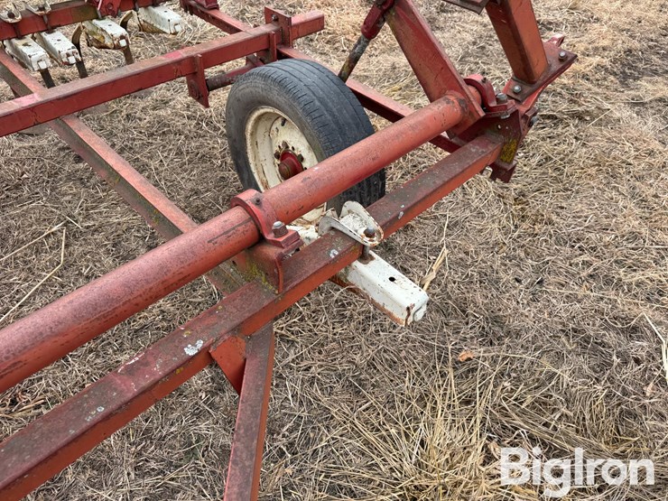 18'-wide-field-cultivator-image-9