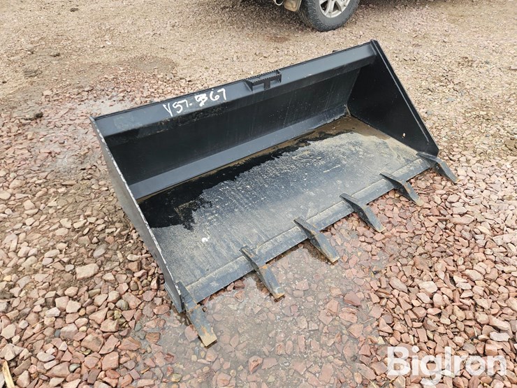 skid-steer-bucket-w/teeth-image-3