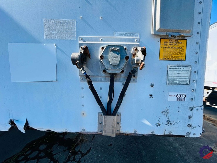 2001-utility-van-image-9