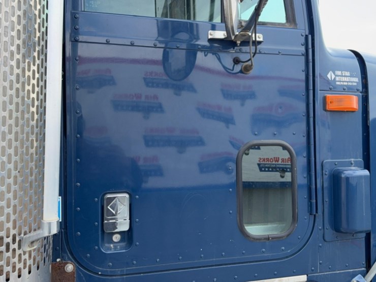 1998-international-9300-image-31