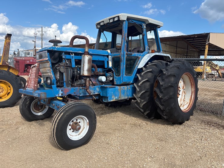 ford-tractor-image-1