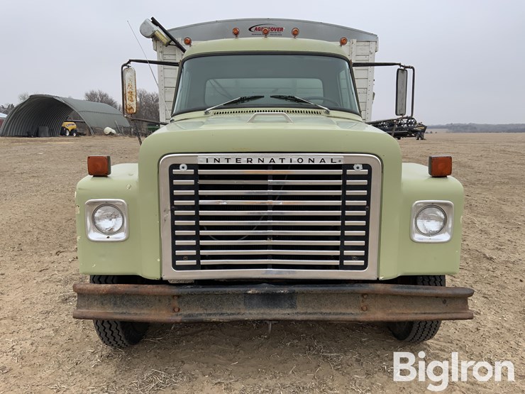 1975-international-loadstar-image-2