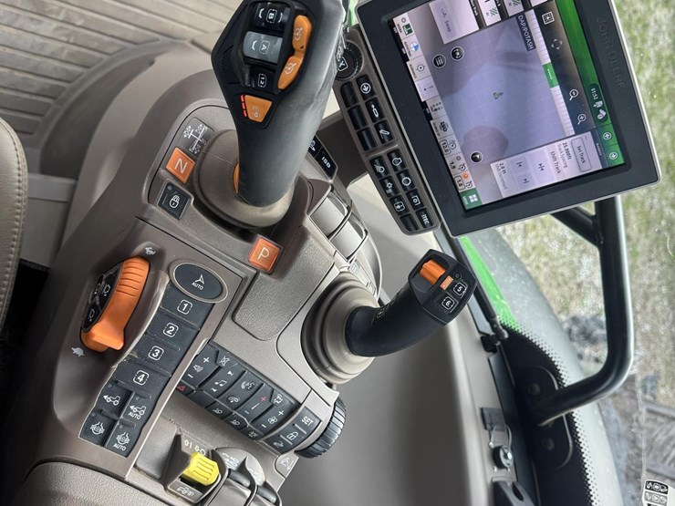 2022-john-deere-6r-145-image-17
