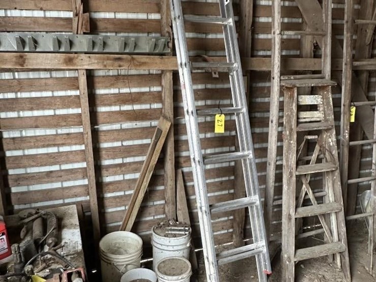 keller-aluminum-extension-ladder-image-1