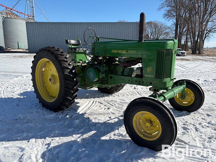 1955-john-deere-70-image-3