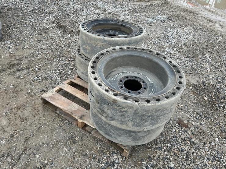 33-12-20-solid-skid-steer-tires-image-4
