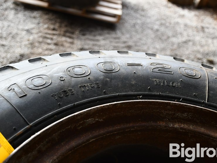 pallet-of-tires-image-9