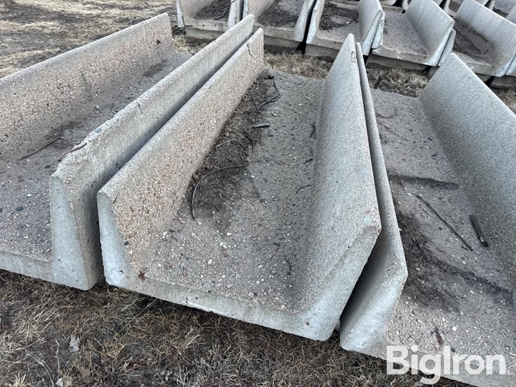8'-concrete-feed-bunks-image-14