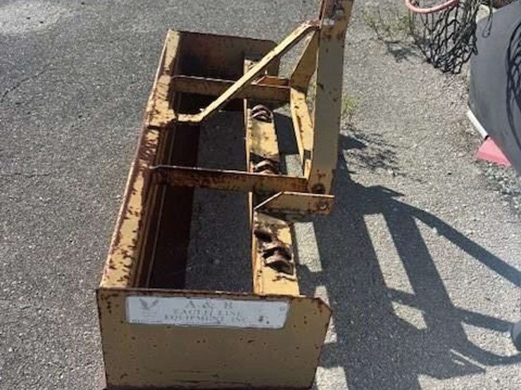 2005-sbx-5-box-blade-tractor-attachment-image-2