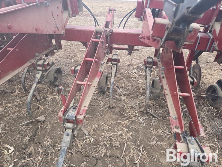 case-ih-183-image-19