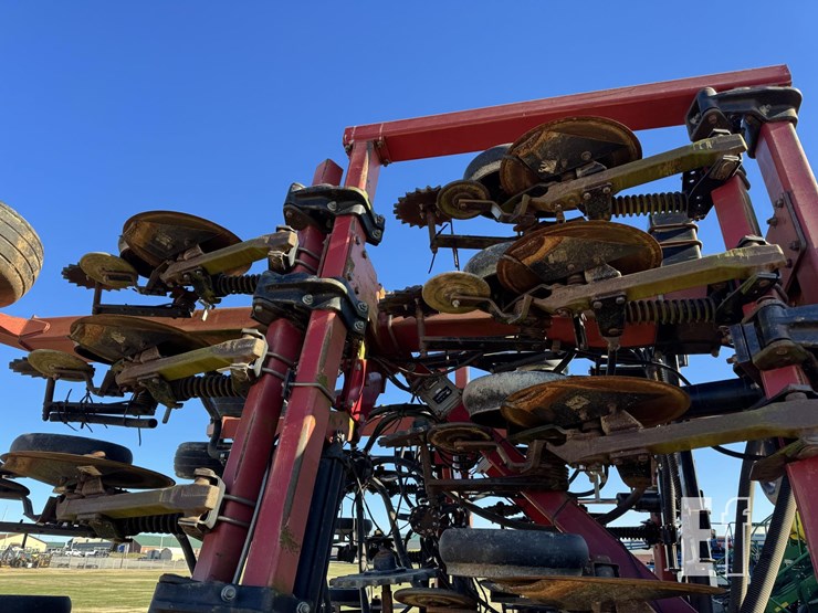 case-ih-2400-image-7