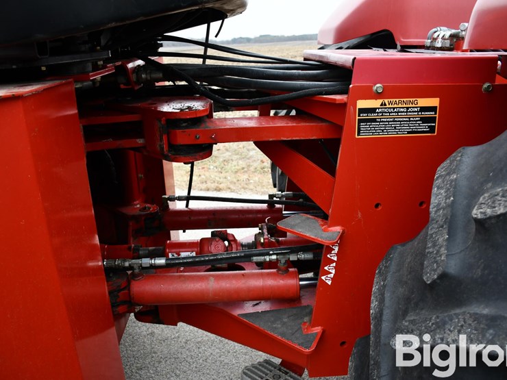 2003-versatile-2360-image-20