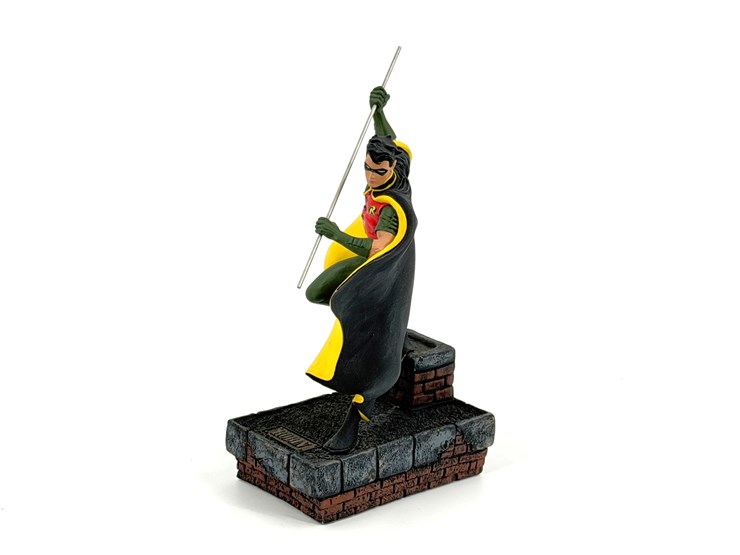 #1059-•-robin-limited-edition-dc-statue-image-3