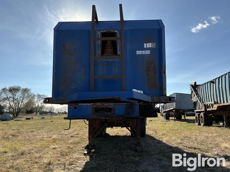 1967-strick-trailer-image-2