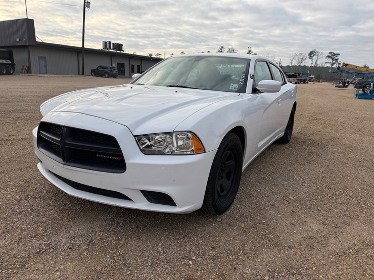#768-•-2011-dodge-charger-image-1
