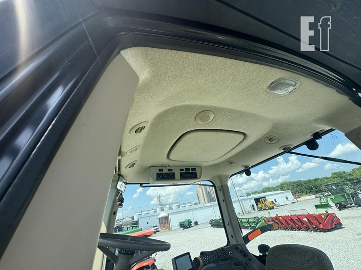 2012-john-deere-7215r-image-14