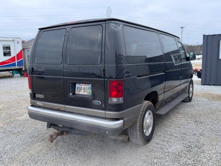 2003-ford-e350-image-5